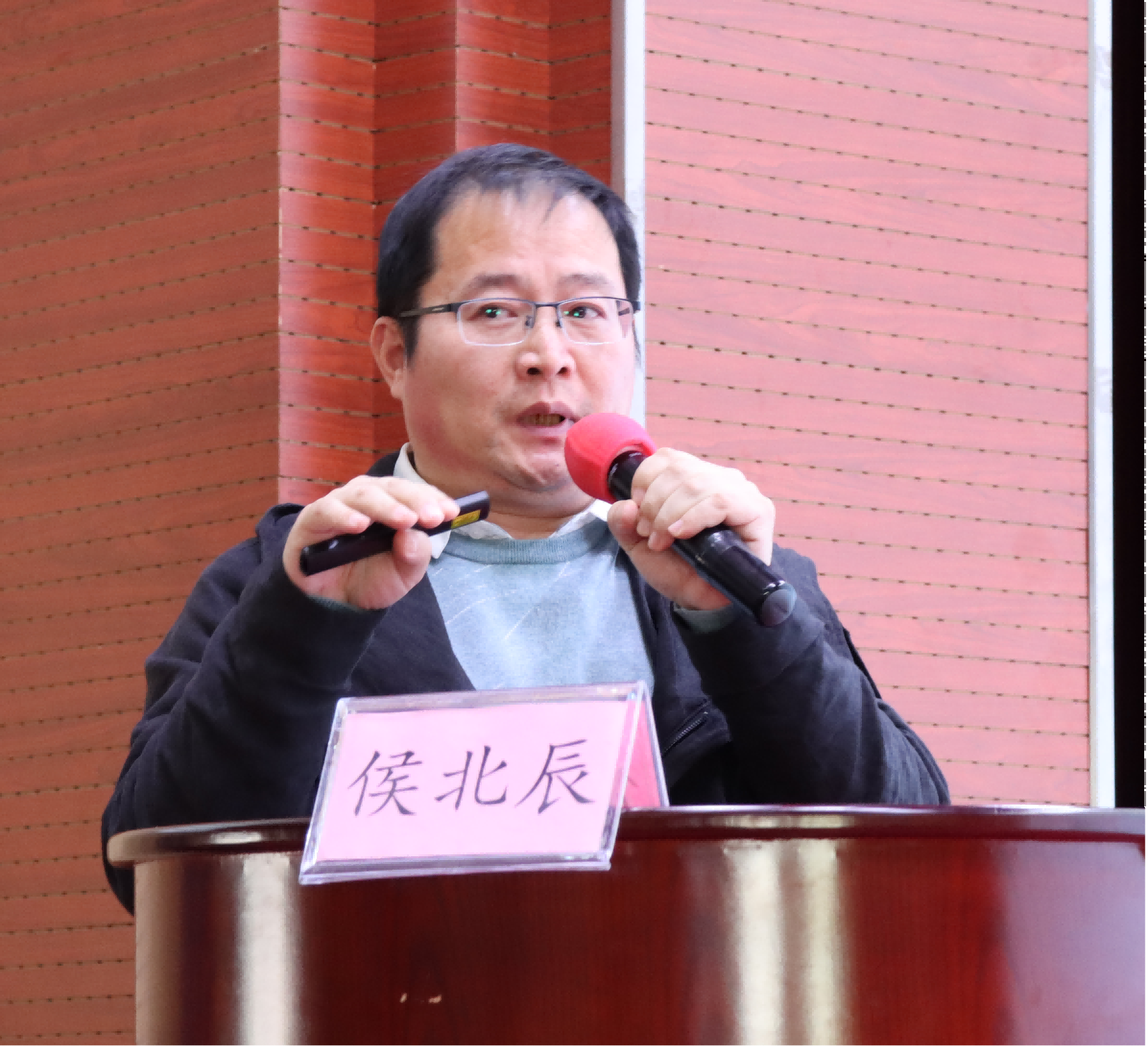 侯北辰.png