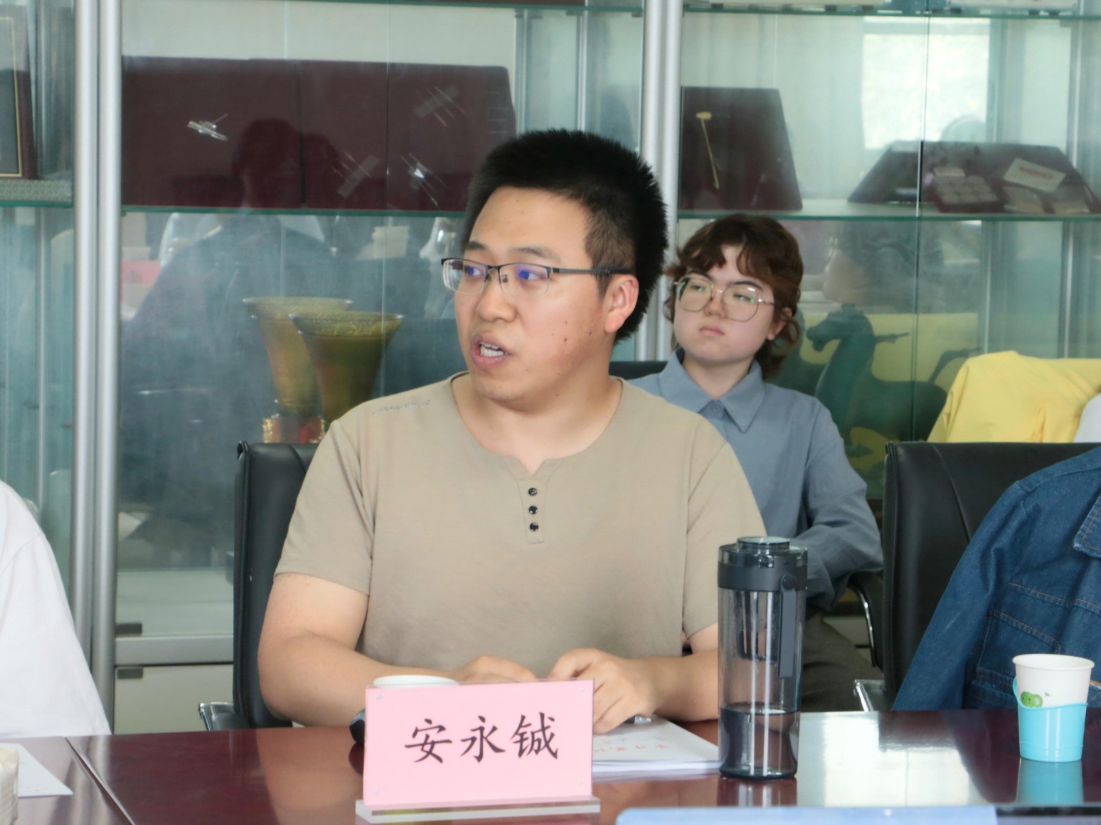 安.JPG